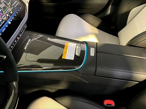 New 2026 Mercedes-Benz E 53 AMG e 4MATIC Sedan image 10