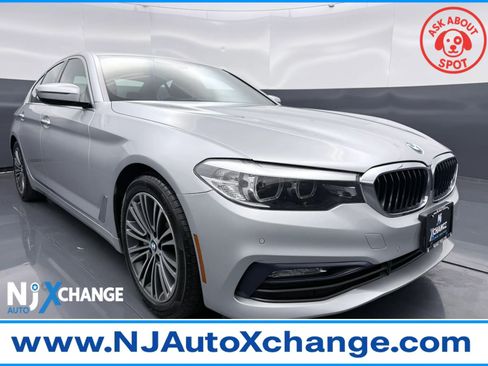 Used 2018 BMW 530i xDrive w/ Premium Package AWD/4WD image 1