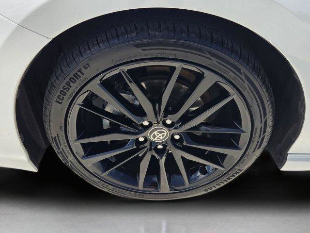 Used 2021 Toyota Camry XSE FWD image 9