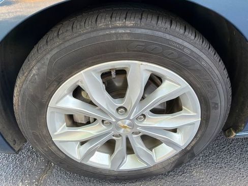 Used 2024 Chevrolet Malibu LT FWD image 11