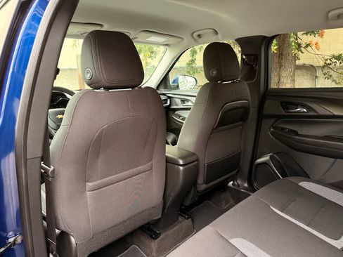 Used 2023 Chevrolet TrailBlazer LT FWD image 12