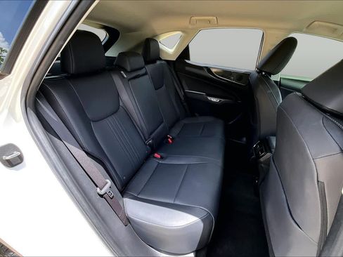 Used 2024 Lexus NX 250 FWD w/ Towing Package (2000 Lbs) image 20