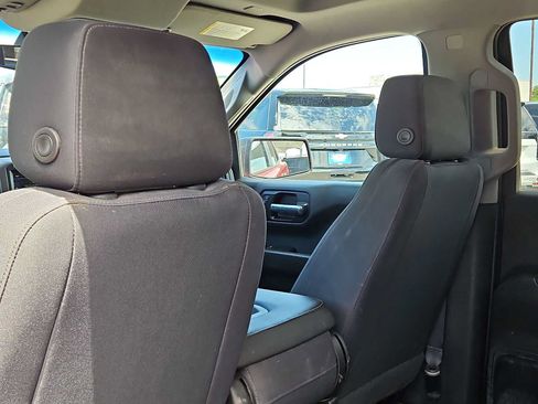 Used 2019 GMC Sierra 1500 4x4 Crew Cab w/ Convenience Package image 16