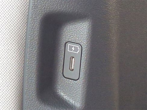 New 2026 Hyundai Santa Fe SE image 18