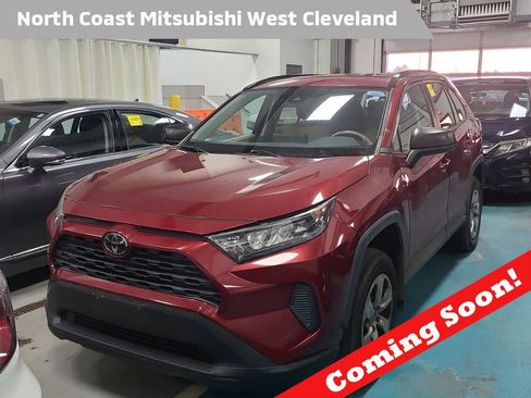 Used 2019 Toyota RAV4 LE w/ Carpet Mat Package AWD/4WD image 1