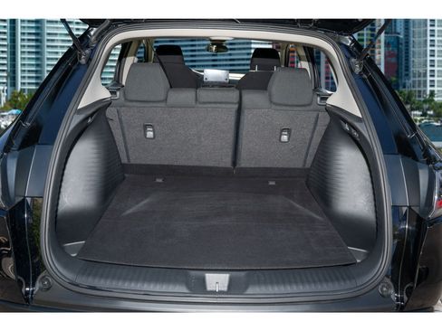 Certified 2023 Honda HR-V LX image 9