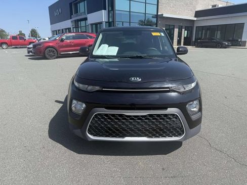 Used 2020 Kia Soul LX FWD image 2