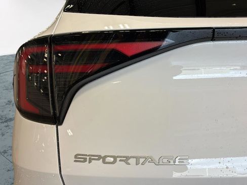 New 2026 Kia Sportage SX FWD image 12