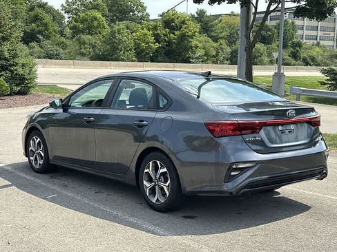 Used 2021 Kia Forte LXS FWD image 21