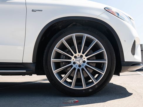 Used 2019 Mercedes-Benz GLE 43 AMG 4MATIC image 9