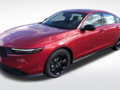 Used 2025 Honda Accord SE image 4