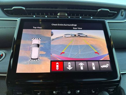 New 2025 Jeep Grand Cherokee L Limited w/ Luxury Tech Group II image 35