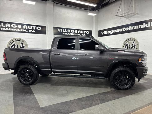 Used 2022 RAM 2500 Big Horn w/ Level C Equiment Group AWD/4WD image 3