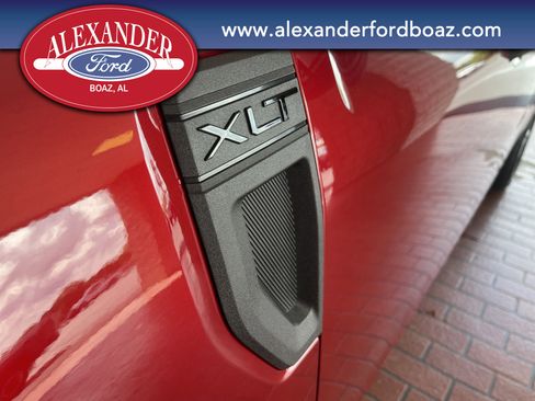 New 2025 Ford Maverick XLT w/ XLT Luxury Package image 7