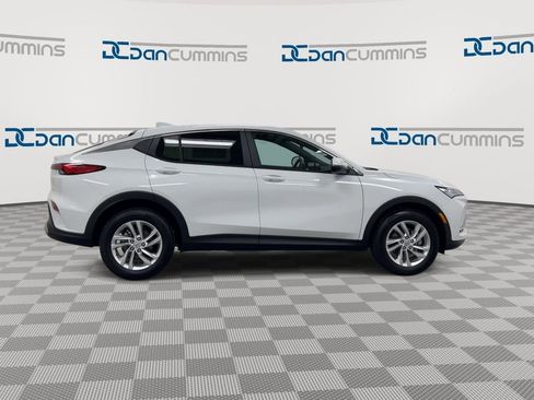 New 2026 Buick Envista Preferred FWD image 9