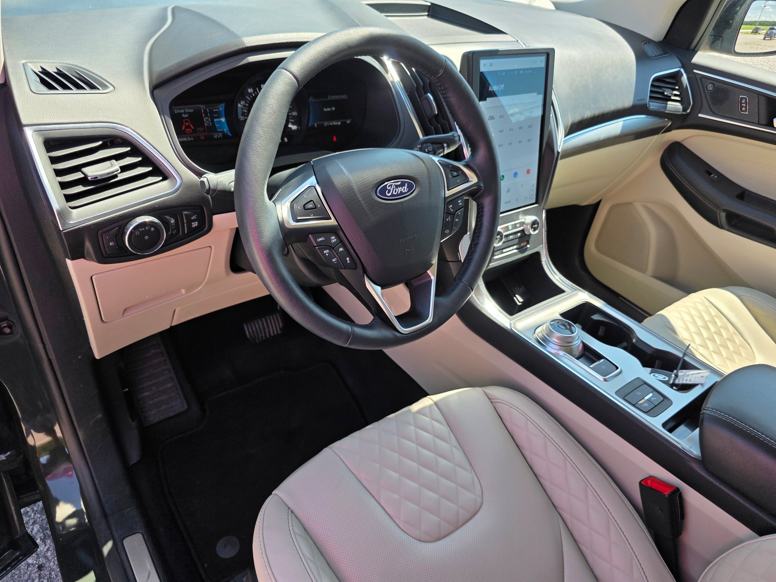 Used 2024 Ford Edge Titanium w/ Titanium Elite Package AWD/4WD image 6