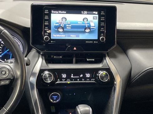 Certified 2022 Toyota Venza XLE image 31