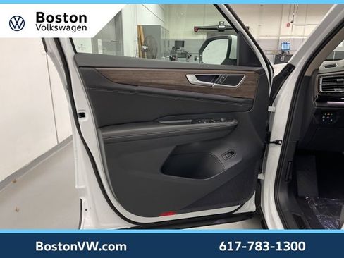 New 2026 Volkswagen Atlas SEL image 30