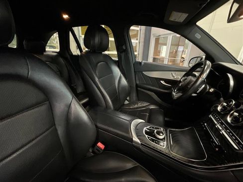 Used 2019 Mercedes-Benz GLC 300 w/ AMG Line image 23