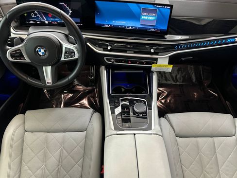 Certified 2024 BMW X6 xDrive40i w/ Premium Package image 15