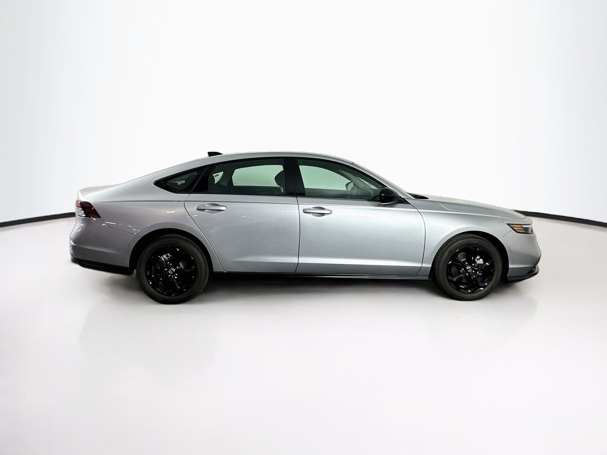 Used 2025 Honda Accord SE image 10