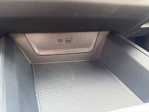 New 2026 Chevrolet Equinox LT w/ Safety and Technology Package FWD image 29