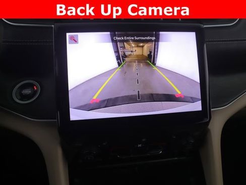 Used 2025 Jeep Grand Cherokee Limited image 25