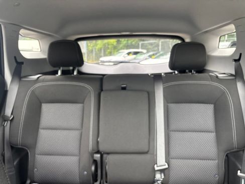 Used 2024 GMC Terrain SLE AWD/4WD image 39