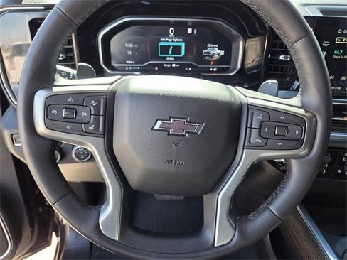 Used 2022 Chevrolet Silverado 1500 LT Trail Boss w/ Convenience Package II image 18