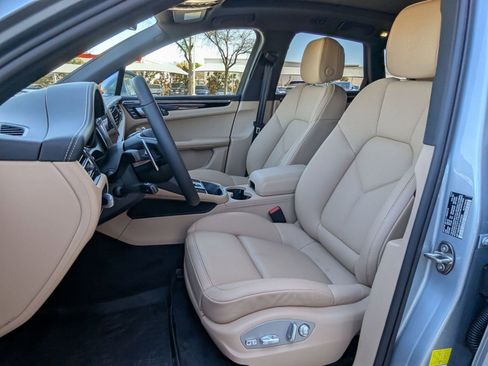 New 2026 Porsche Macan S AWD/4WD image 5