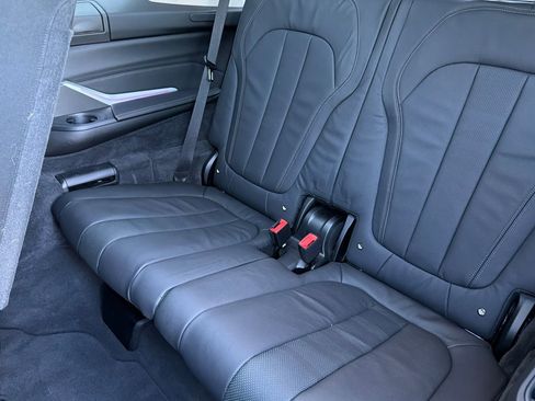 Used 2019 BMW X7 xDrive50i image 19