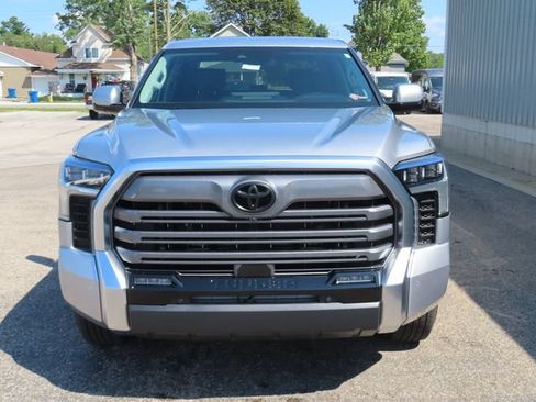 Used 2023 Toyota Tundra Limited AWD/4WD image 13