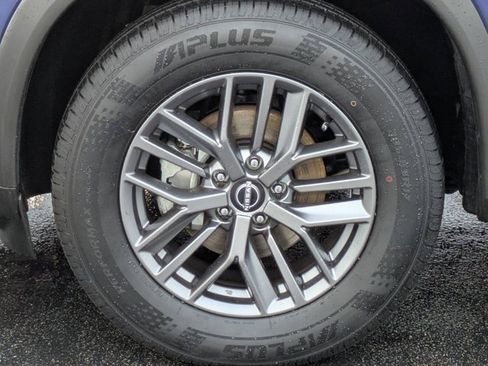 Used 2023 Nissan Rogue S image 13