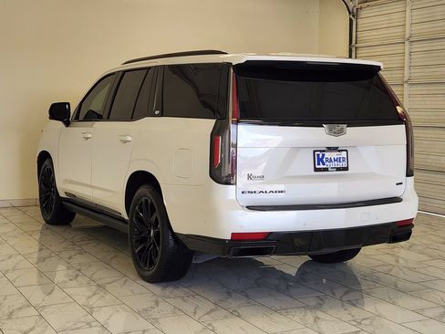 Used 2024 Cadillac Escalade Sport Platinum w/ LPO, ONYX Package AWD/4WD image 5