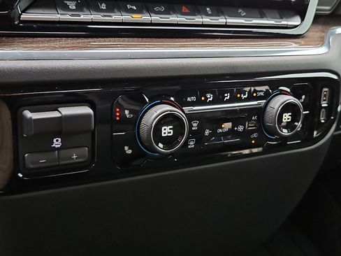 Used 2025 Chevrolet Silverado 2500 LT w/ Trail Boss Package image 15