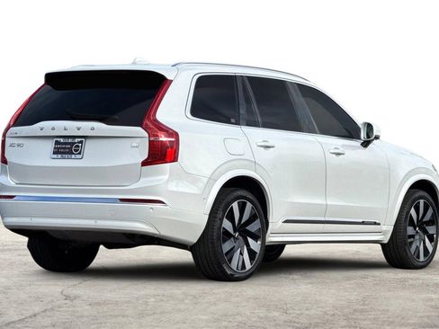 Certified 2023 Volvo XC90 T8 Ultimate w/ Protection Package Premier image 3