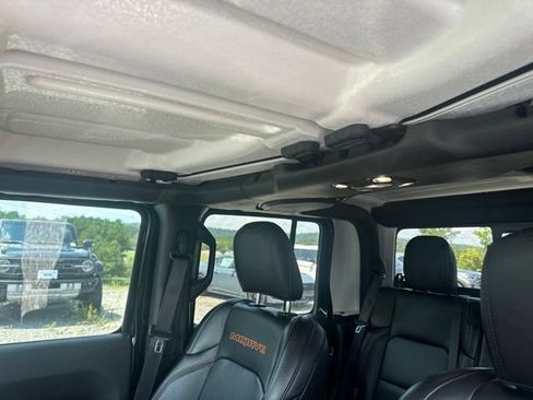 Used 2021 Jeep Gladiator Mojave AWD/4WD image 10