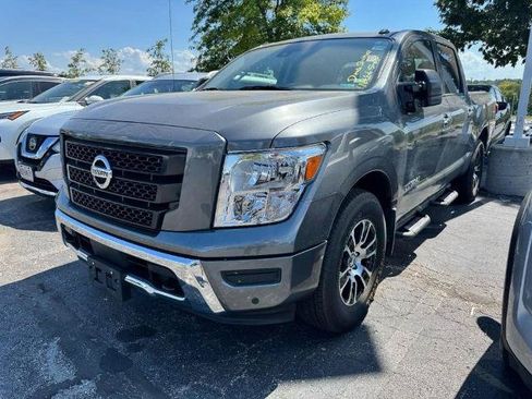 Certified 2021 Nissan Titan SV w/ SV Convenience Package AWD/4WD image 3