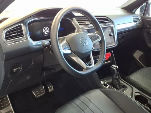 Certified 2023 Volkswagen Tiguan SE R-Line FWD image 9