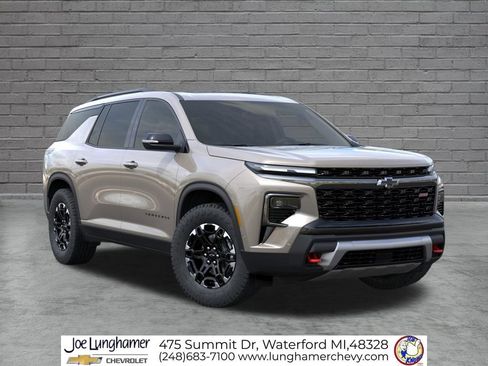 New 2027 Chevrolet Traverse Z71 w/ Enhanced Driving Package AWD/4WD image 8