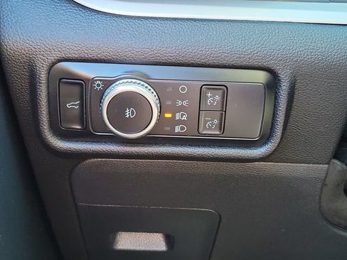 Certified 2023 Ford Explorer XLT w/ Equipment Group 202A AWD/4WD image 13