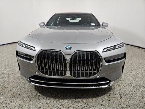 New 2024 BMW i7 eDrive50 image 2