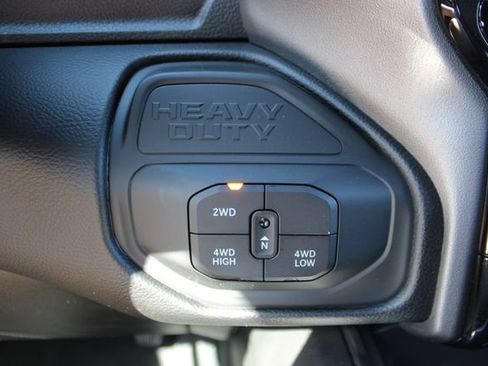 New 2026 RAM 2500 Laramie AWD/4WD image 22