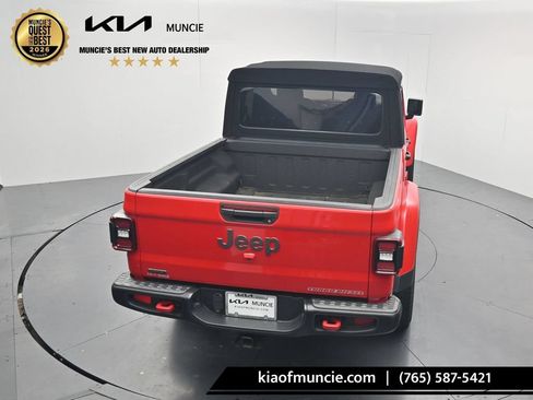 Used 2022 Jeep Gladiator Rubicon w/ LED Lighting Group AWD/4WD image 59