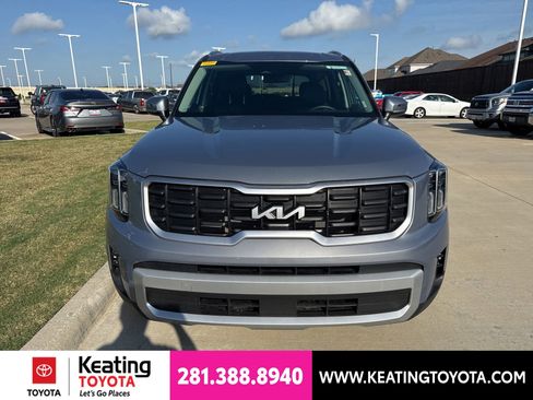 Used 2025 Kia Telluride S FWD image 2