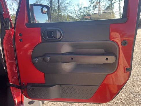 Used 2009 Jeep Wrangler X image 13