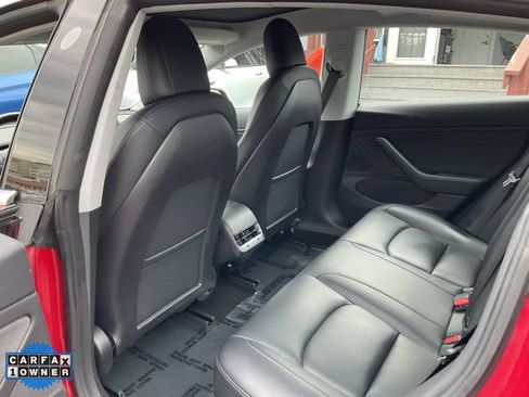 Used 2018 Tesla Model 3 Performance image 25