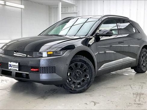 Used 2025 Hyundai Ioniq 5 XRT AWD/4WD image 2