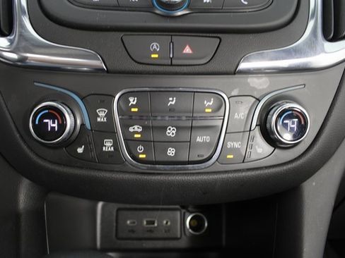 Used 2024 Chevrolet Equinox LT w/ LPO, Floor Liner Package image 6