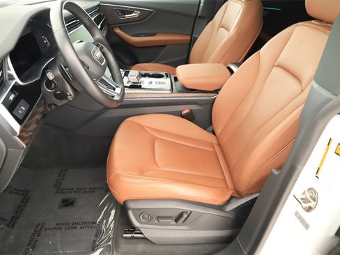 Used 2021 Audi Q8 Premium Plus image 24